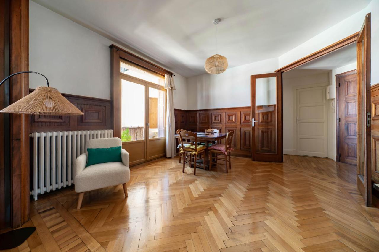 Le Belfort - Grand Appartement Avec Terrasse Et Parking Prive Vichy Exterior foto